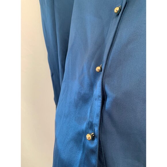 Elegant Blue Button Down Shirt - Picture 4 of 13